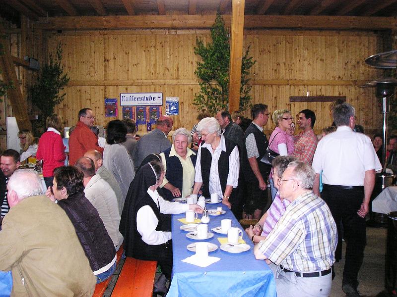 C_Kaffeestube.JPG - Am Nachmittag war in der Kaffeestube ein Kommen und Gehen.