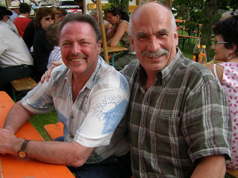 Bgm_3_Voh.JPG - Bürgermeister Hans "Golle" Gollwitzer aus Vohenstrauß besucht seine Freunde in Waldthurn.