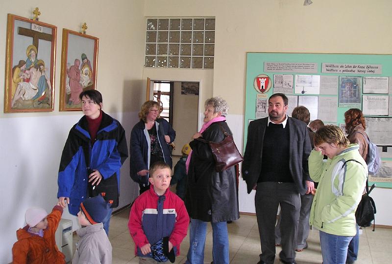 Museum_Rathaus.JPG - Die alten Kreuzwegtafeln gefallen den Kindern.