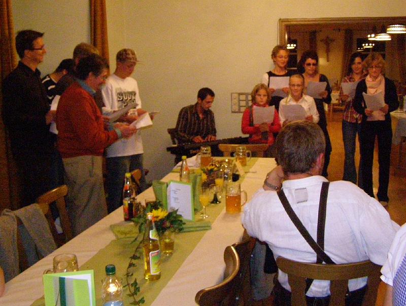 C_F_Chor.JPG - Der Chor brachte es zu Tage: Georg Wittmann hat in seinem Leben schon einige Stücke geliefert.