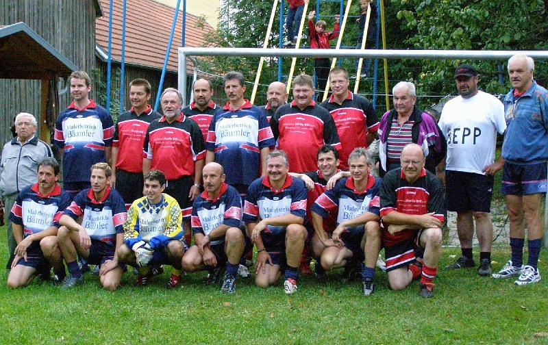 team_Foto.JPG - Mit diesen Spielern gingen die Mannschaften ins Gefecht.