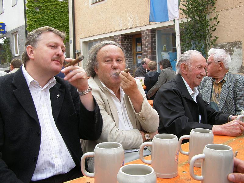 CS_05.JPG - Unter freiem Himmel greift das Rauchverbot nicht.