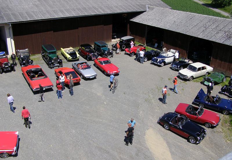 Old_14.JPG - Oldtimer, wohin das Auge schaut, belagern den Fullert-Hof.