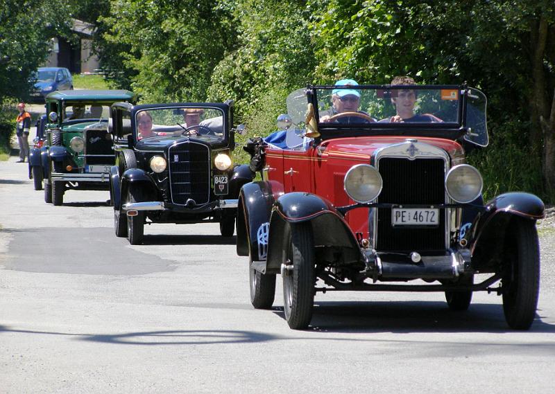 Old_7.JPG - Eine Invasion von Oldtimern rollt in Woppenrireth an.