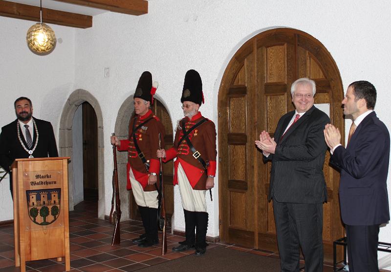 Botschafter_01.JPG - Bürgermeister Josef Beimler begrüßt Botschafter Detlef Lingemann und die Gäste (rechts MdB Albert Rupprecht).