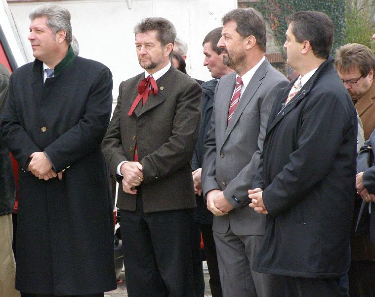 C_vier_Bgm.JPG - Vier Bürgermeister im Bild (von links): Günther Stich (Floß), Johann Walbrunn (Pleystein), Hans Maurer (Georgenberg) und Andreas Wutzlhofer (Vohenstrauß).