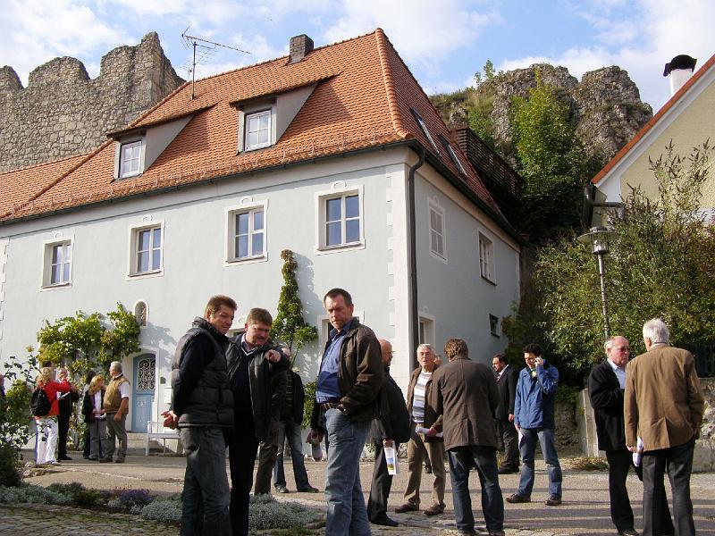Burghaeuser.JPG - Schön sanierte Häuser fügen sich gut in die Umgebung ein.