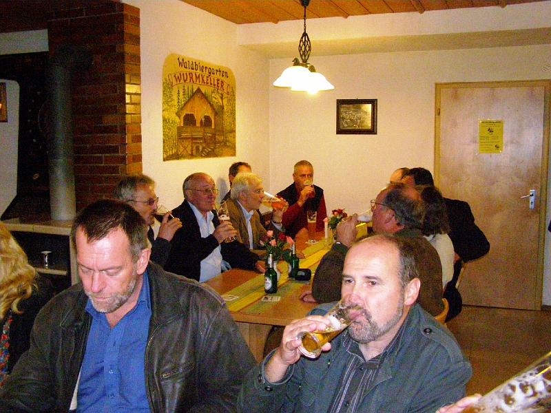 Durst.JPG - Nach der anstrengenden Informationstour hat man natürlich Durst und.....
